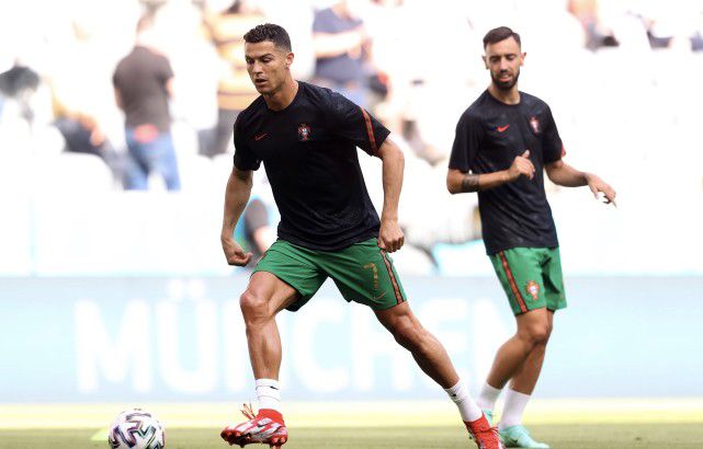 葡萄牙男足将迎来欧洲杯小组赛最后1轮与法国男足的关键战