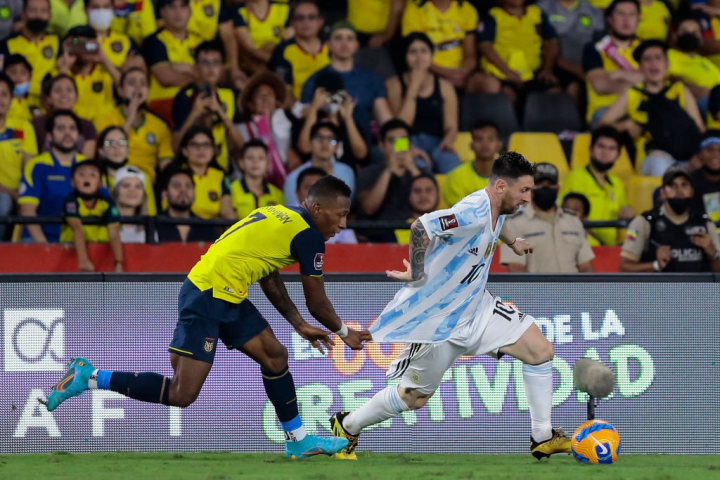 其实阿根廷在过去的几届世界杯中都有一些大大小小不同的问题