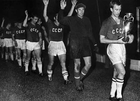 1960欧锦赛回顾 苏联人捧杯教训傲慢西欧诸强